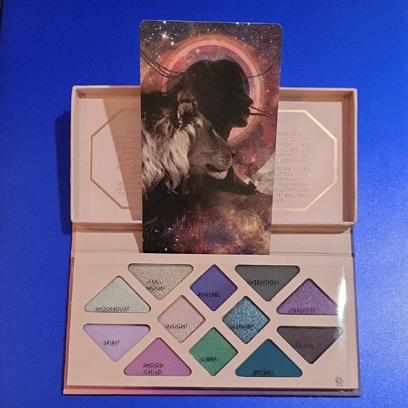 Moonlight Crystal Eyeshadow Palette By Athr Beauty - Picture 14 of 14